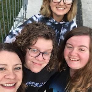 Meet your Posher, Emma